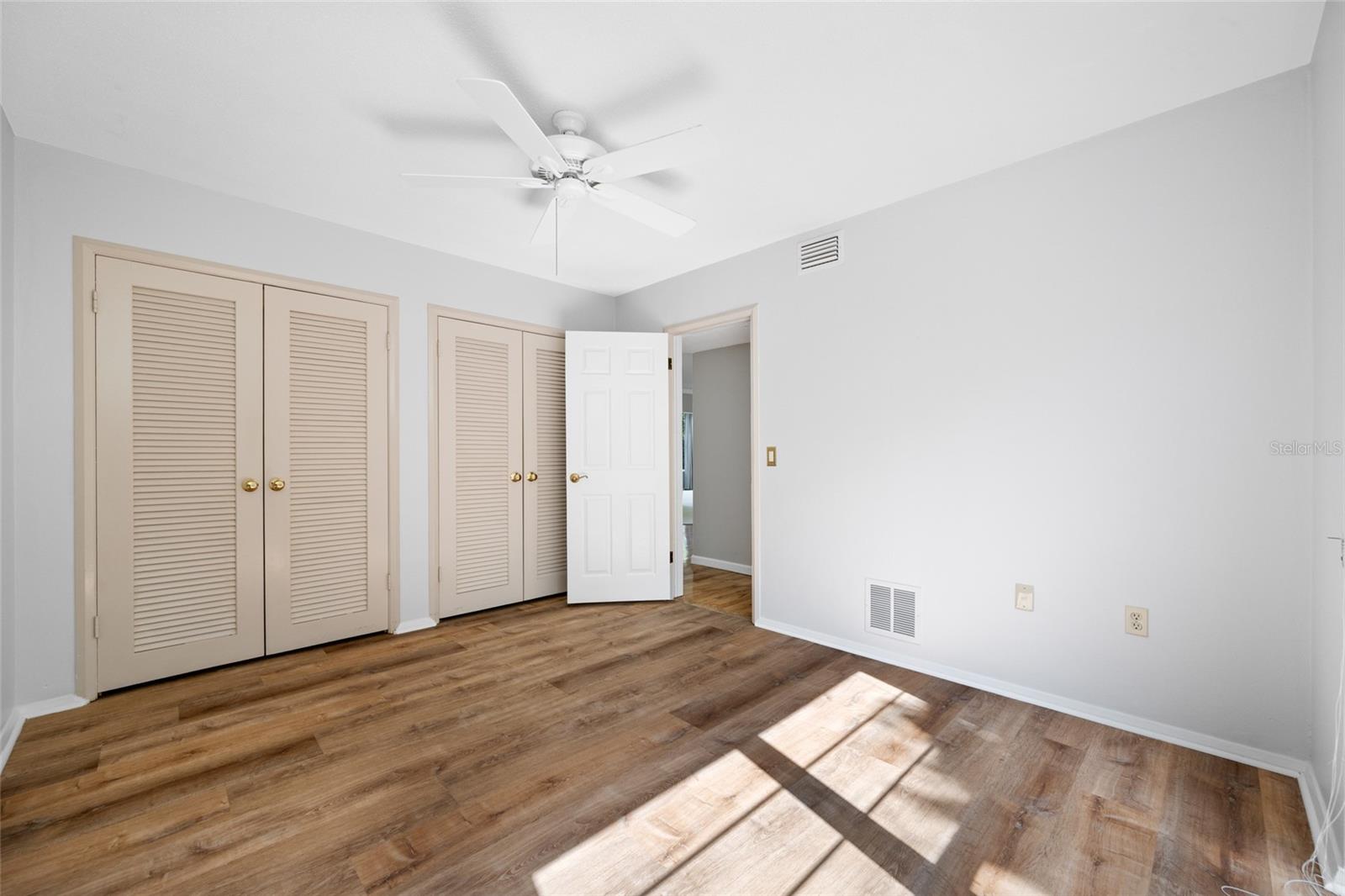 EAST BAY COUNTRY CLUB CONDO APTS - Residential