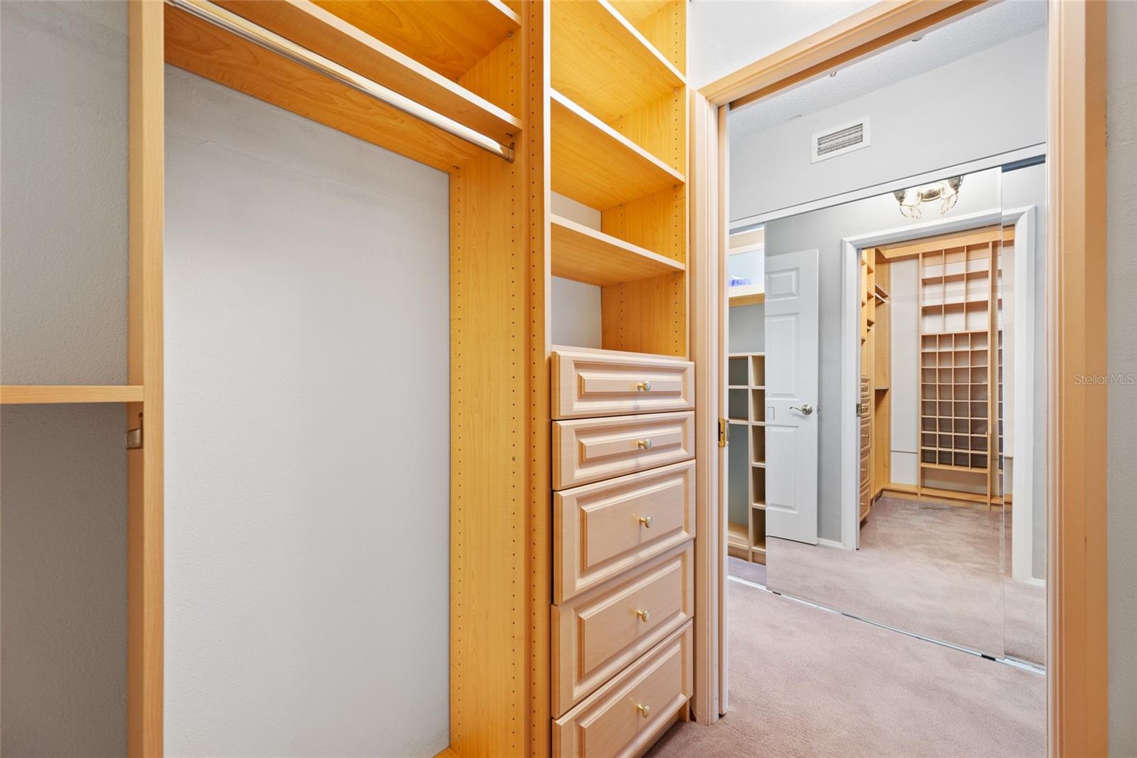 EAST BAY COUNTRY CLUB CONDO APTS - Residential