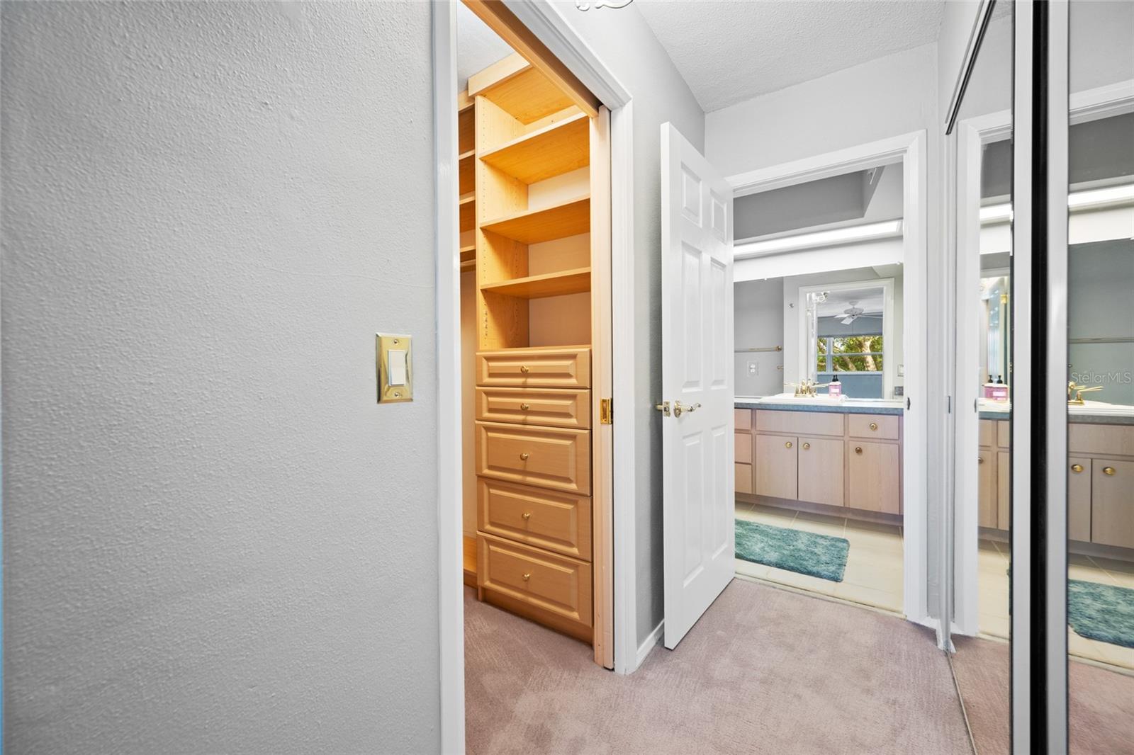 EAST BAY COUNTRY CLUB CONDO APTS - Residential