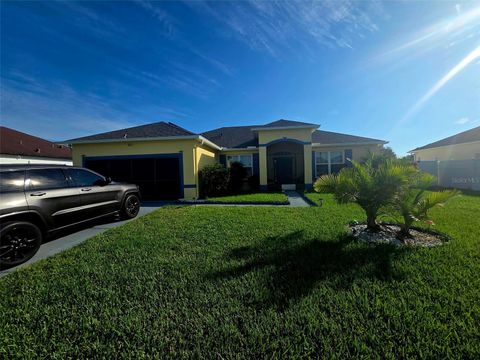 Photo of 2874 Berkshire Circle, Kissimmee, FL 34743 (MLS # S5133698)