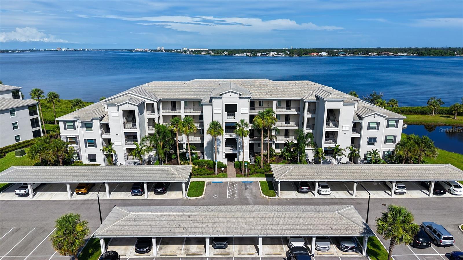 1030 TIDEWATER SHORES LOOP 307