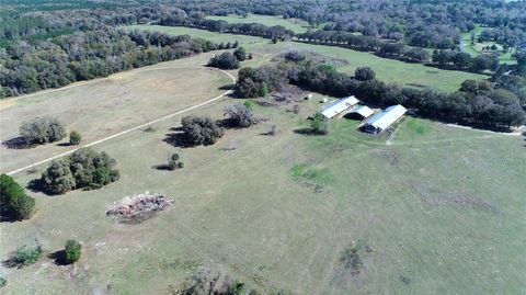 Tiny photo for 823 SE 116th Place Road, Ocala, FL 34480 (MLS # OM670287)