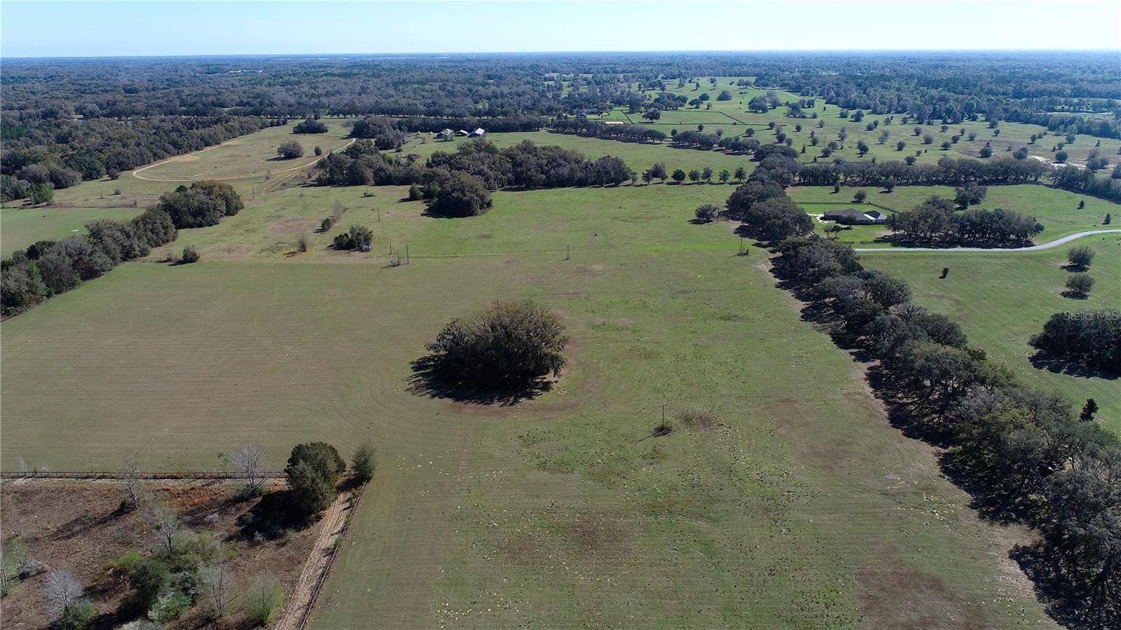 VIA PARADISUS PH 01 - Land