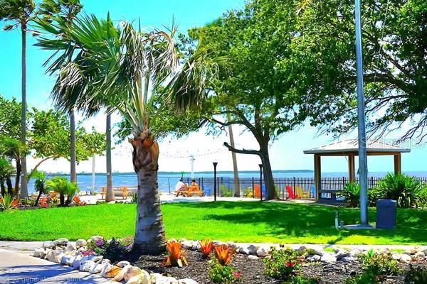 ISLAND RESORT AT MARINERS CLUB - Residential