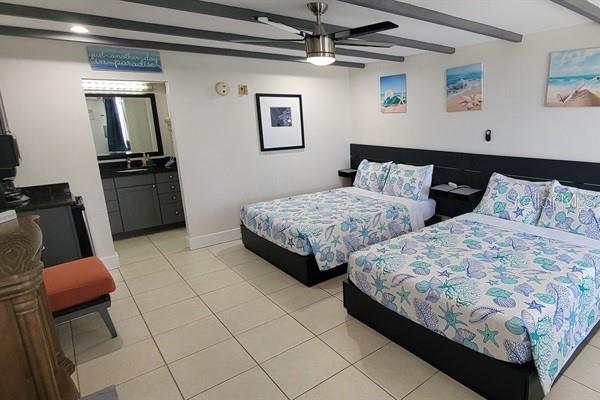 ISLAND RESORT AT MARINERS CLUB - Residential