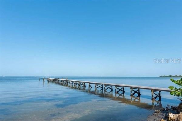 ISLAND RESORT AT MARINERS CLUB - Residential