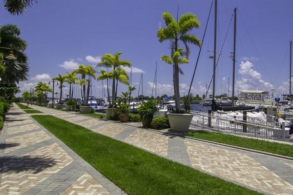 ISLAND RESORT AT MARINERS CLUB - Residential