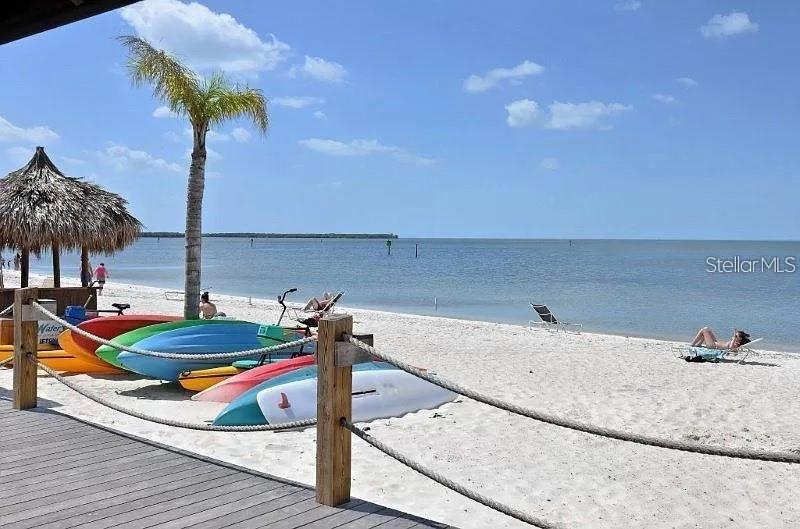 ISLAND RESORT AT MARINERS CLUB - Residential