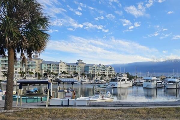 ISLAND RESORT AT MARINERS CLUB - Residential