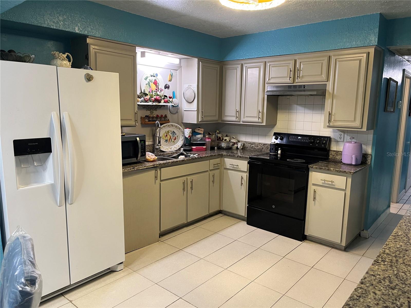 PINEVIEW - Residential