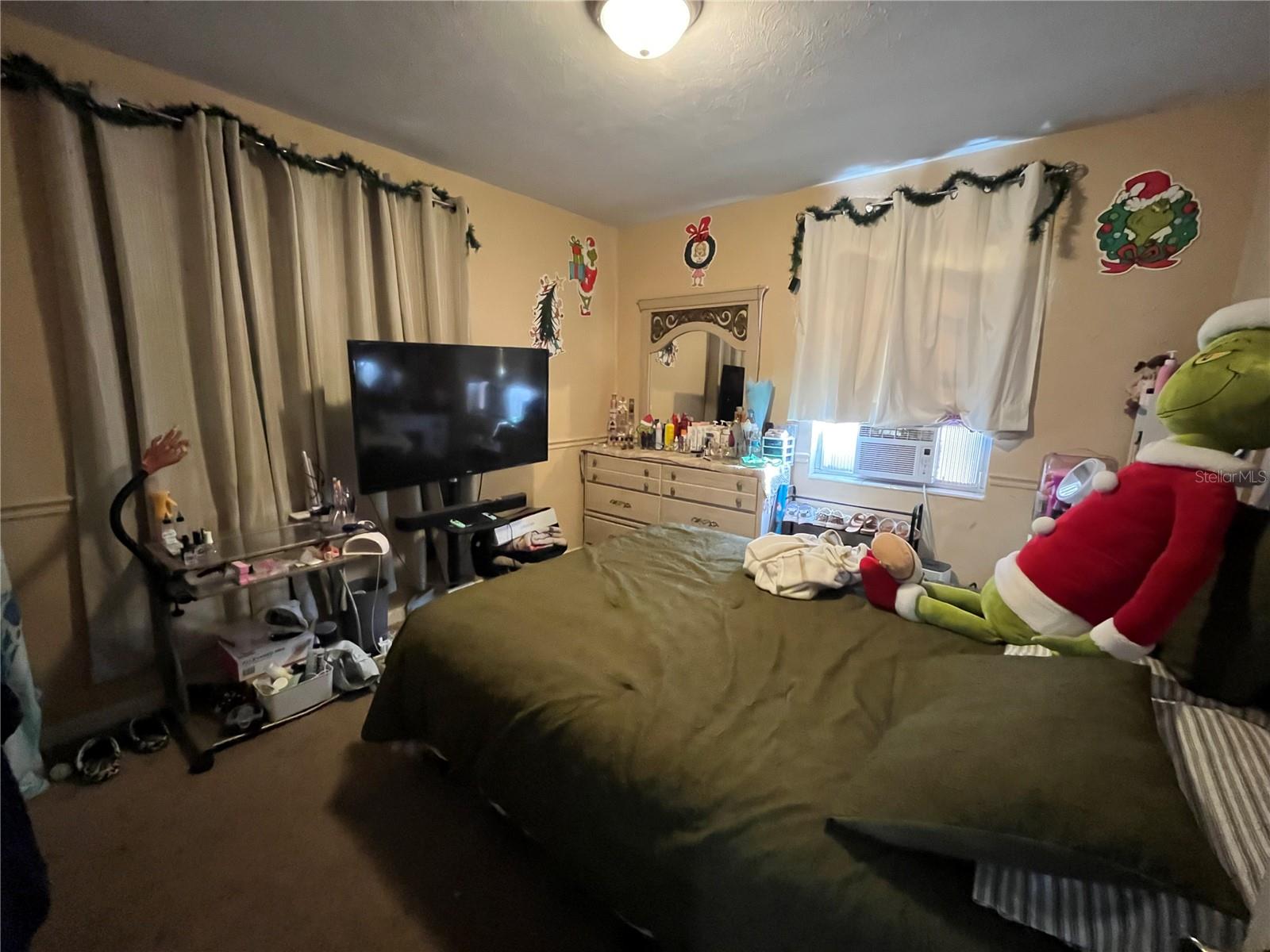 PINEVIEW - Residential