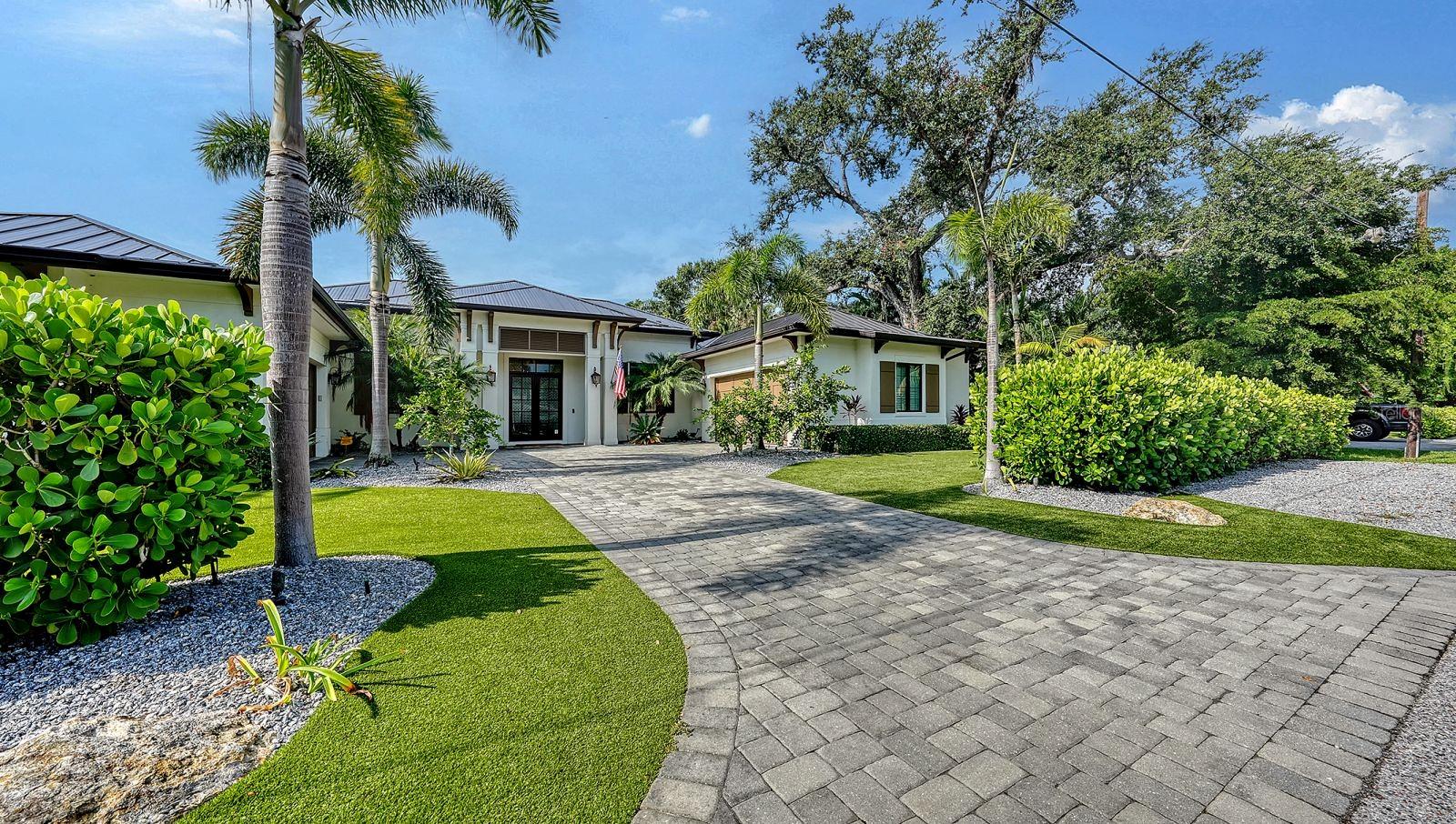 JOHNSON ESTATES - Residential