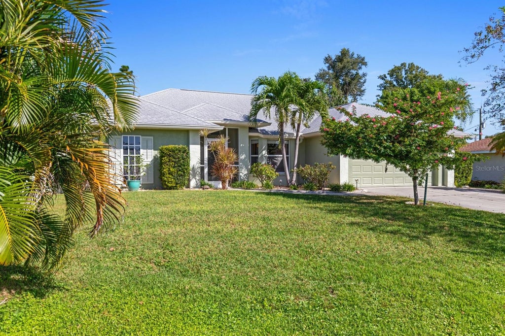 Photo of 9358 Casa Grande Avenue, Englewood, FL 34224 (MLS # L4966154)