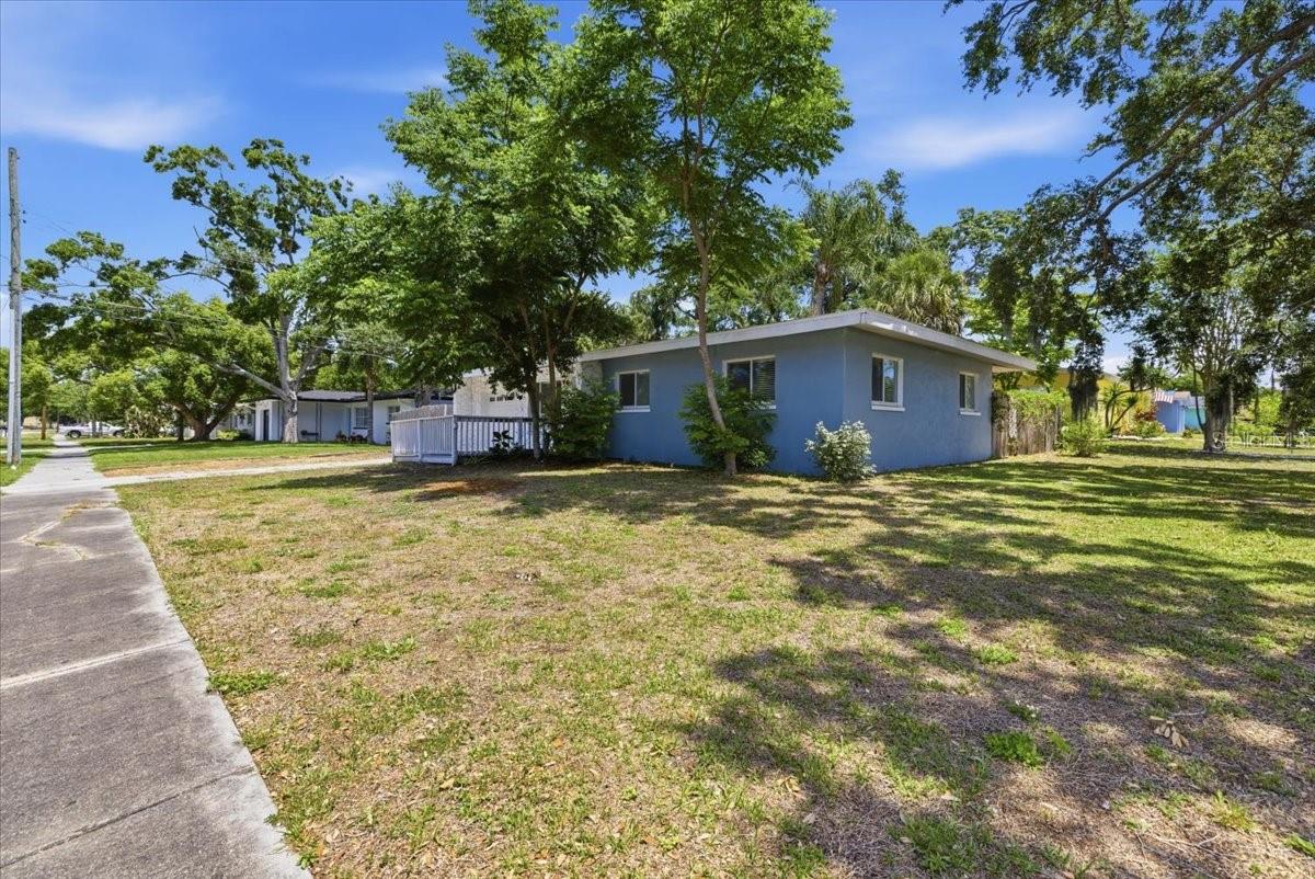 1317 LADY MARION LANE