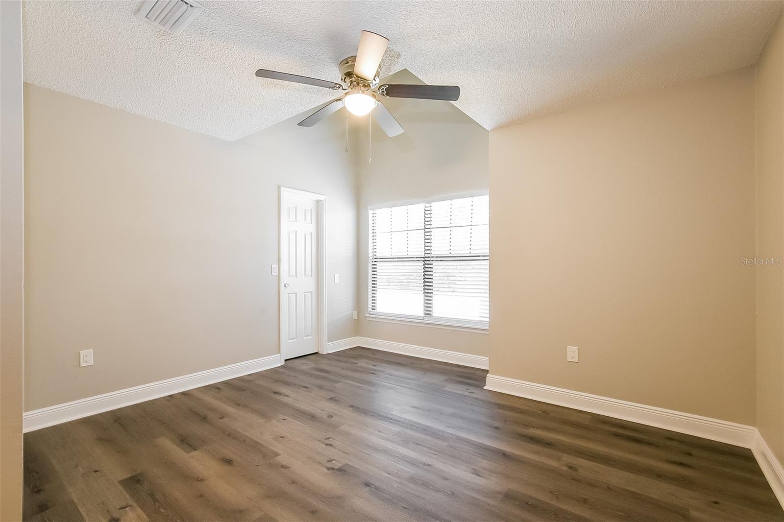 PLEASANT OAKS - Residential