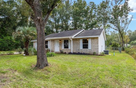 A home in DUNNELLON