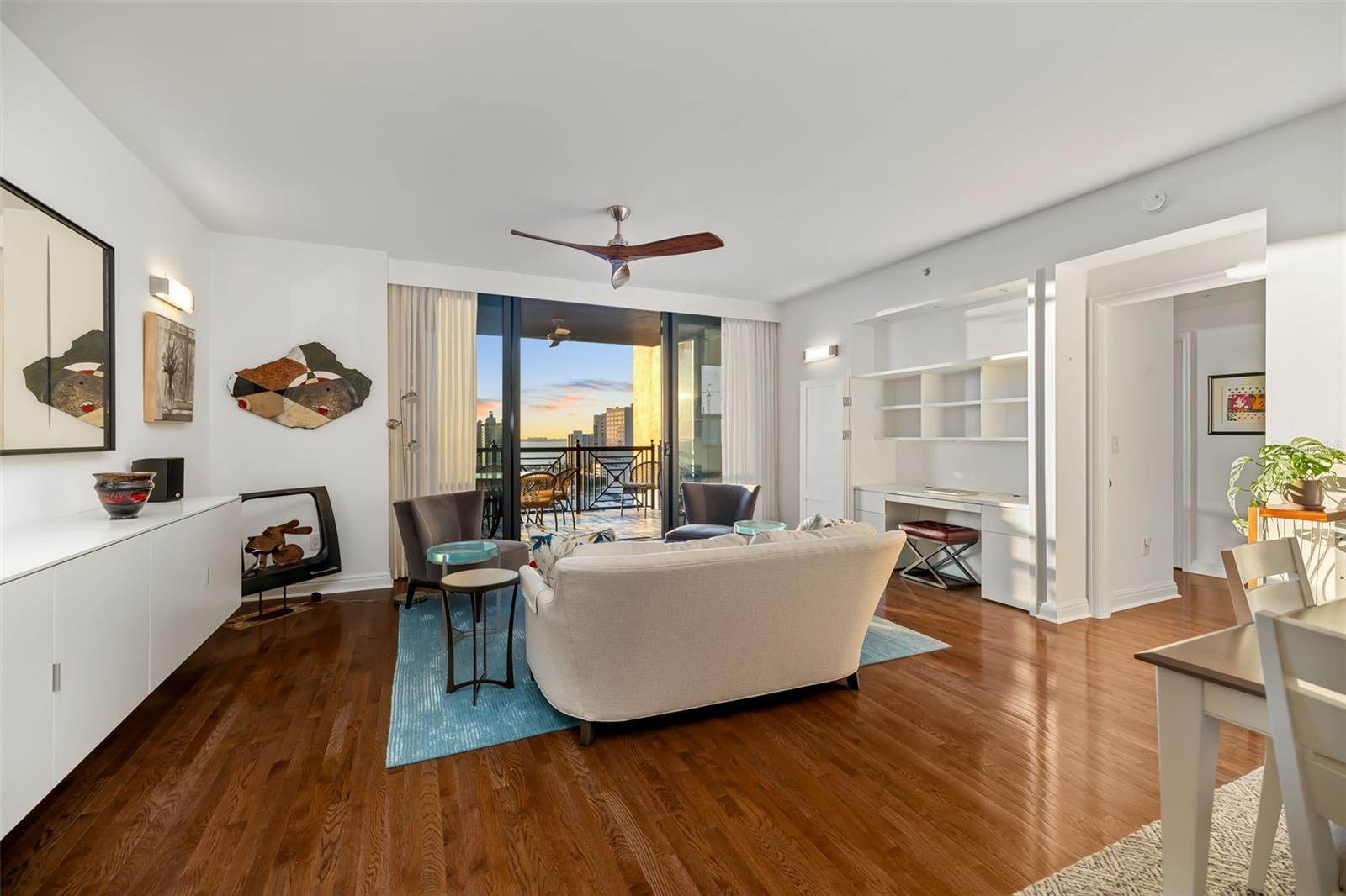 PLAZA AT 05 POINTS RESIDENCES - Residential