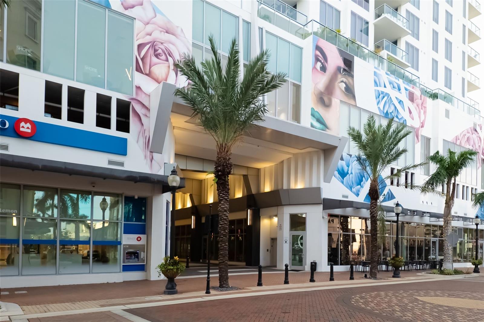 PLAZA AT 05 POINTS RESIDENCES - Residential