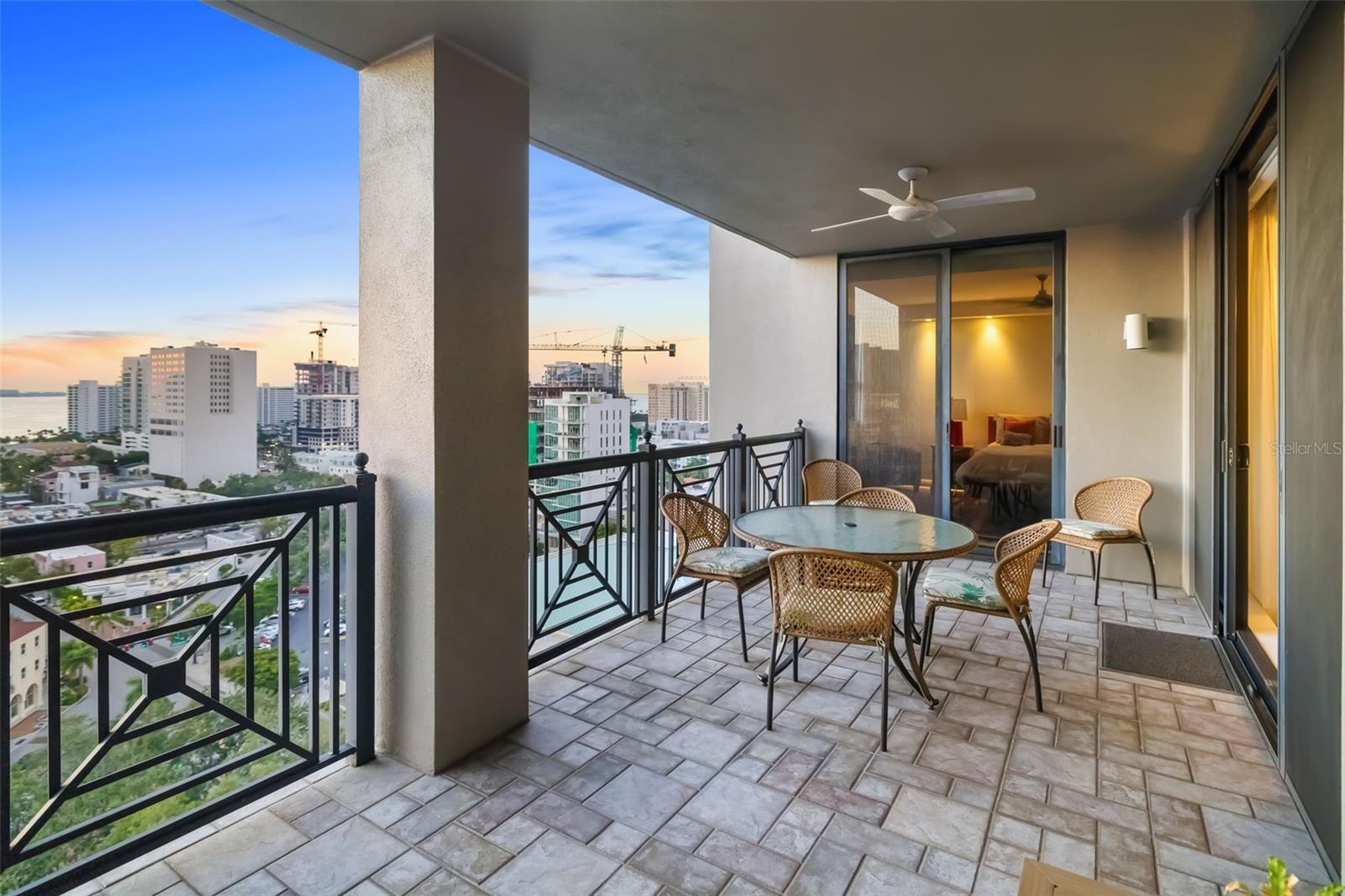 PLAZA AT 05 POINTS RESIDENCES - Residential