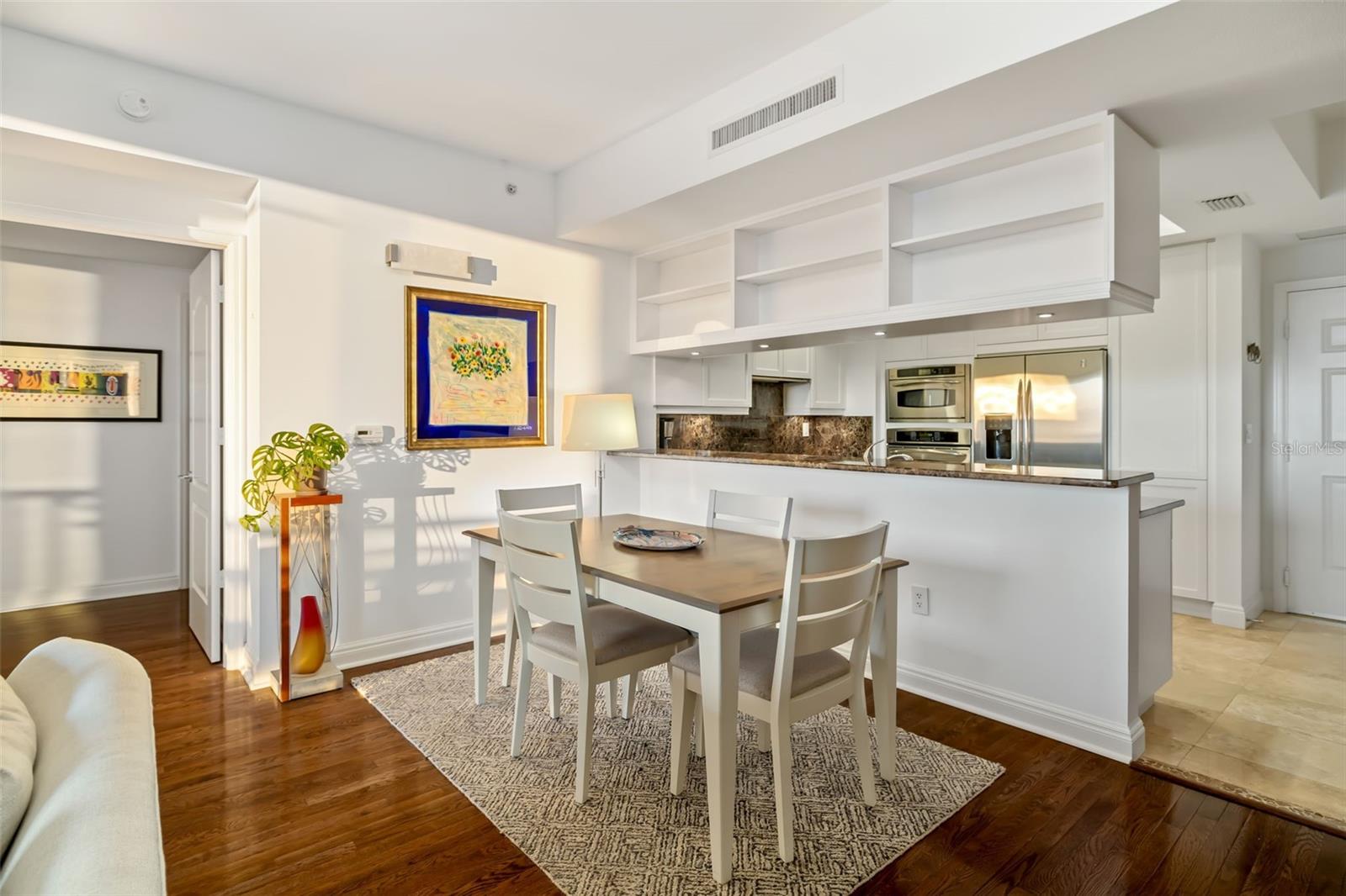 PLAZA AT 05 POINTS RESIDENCES - Residential