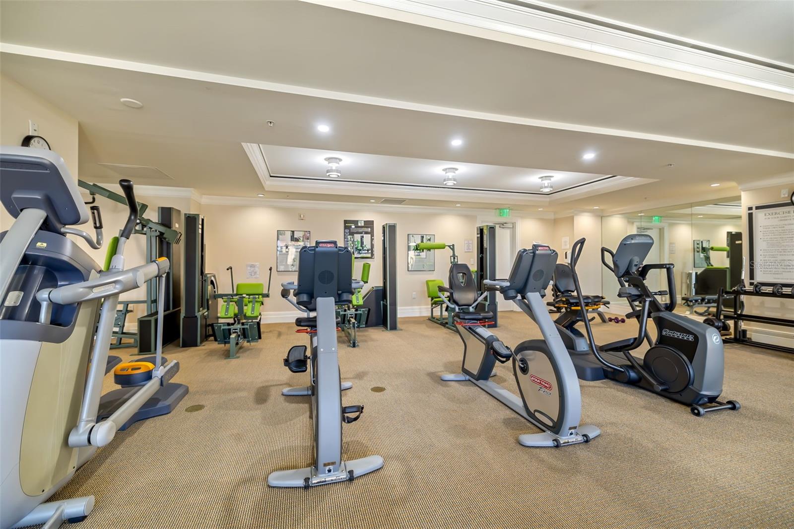 PLAZA AT 05 POINTS RESIDENCES - Residential