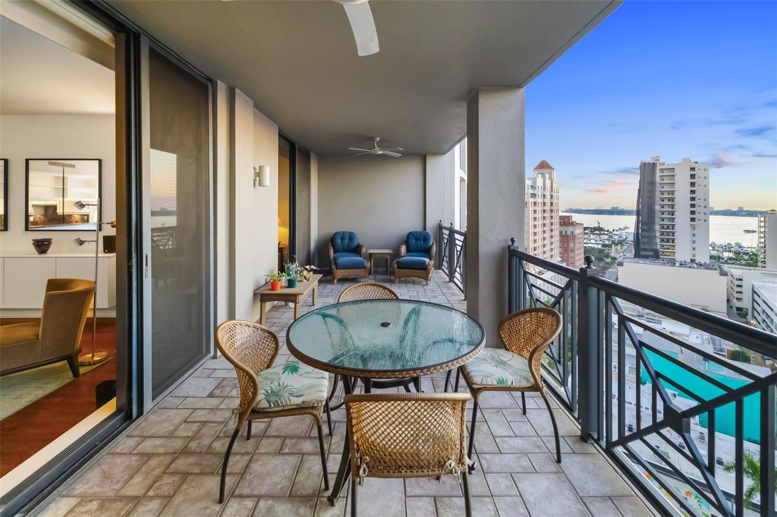 PLAZA AT 05 POINTS RESIDENCES - Residential