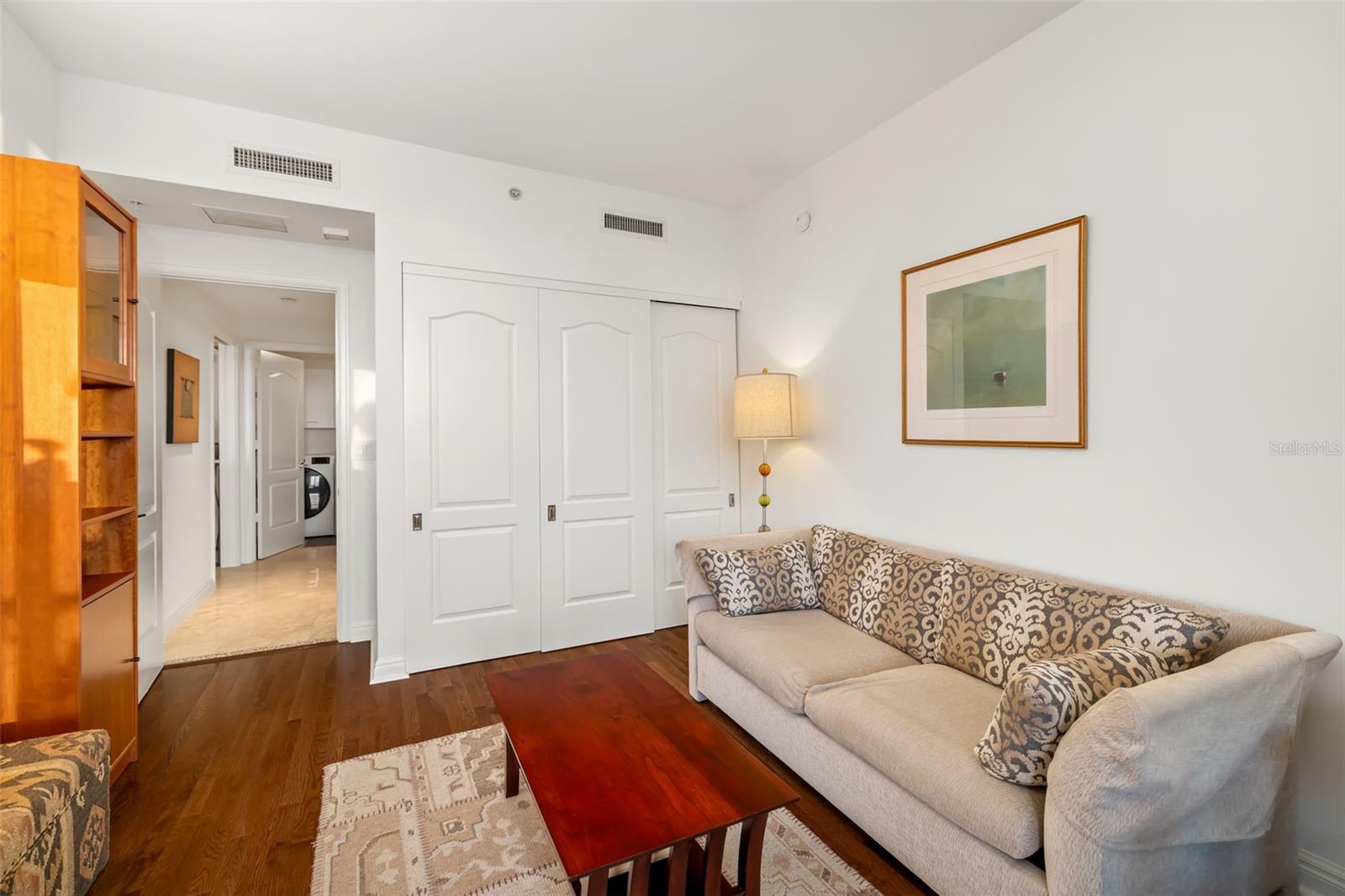 PLAZA AT 05 POINTS RESIDENCES - Residential