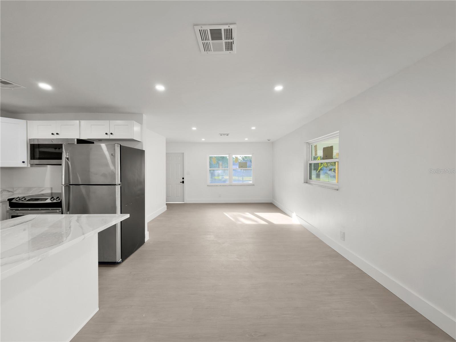 CEDAR POINT - Residential