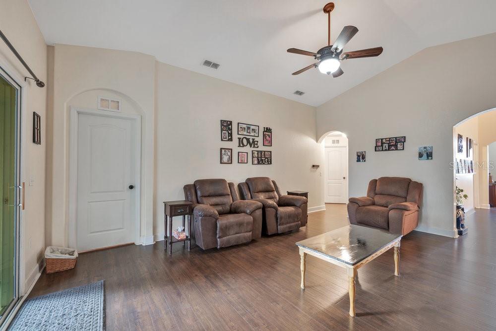 HALLAM PRESERVE EAST - Residential