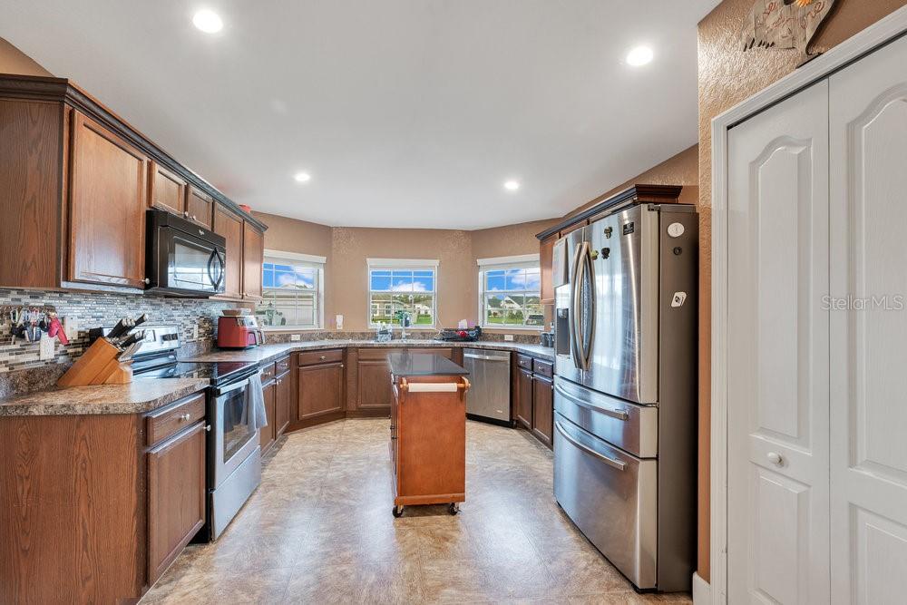 HALLAM PRESERVE EAST - Residential