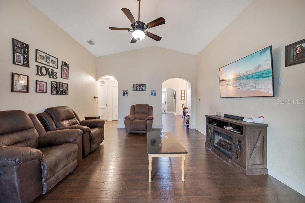 HALLAM PRESERVE EAST - Residential