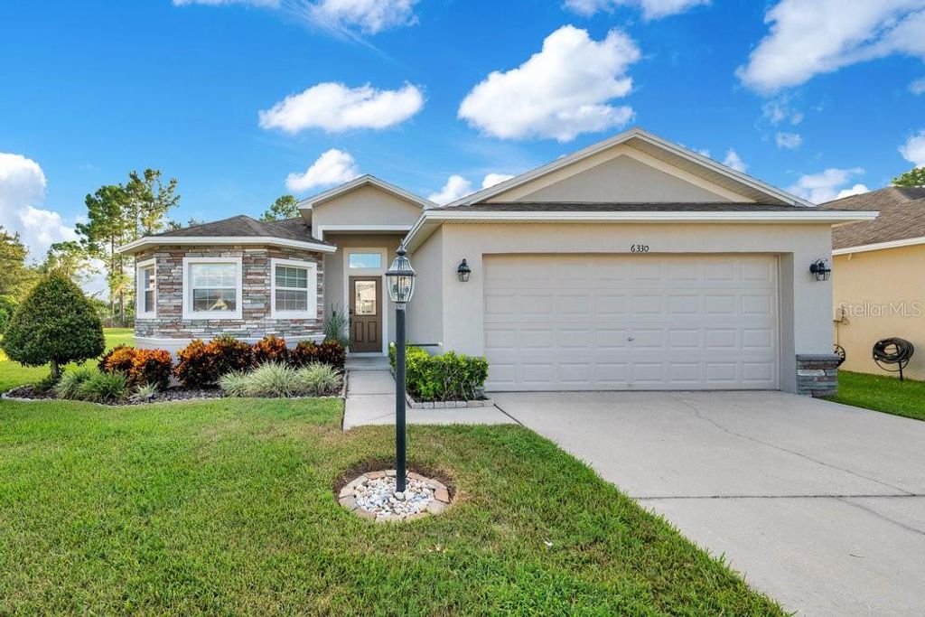 Photo of 6330 Silver Leaf Lane, Lakeland, FL 33813 (MLS # L4956184)