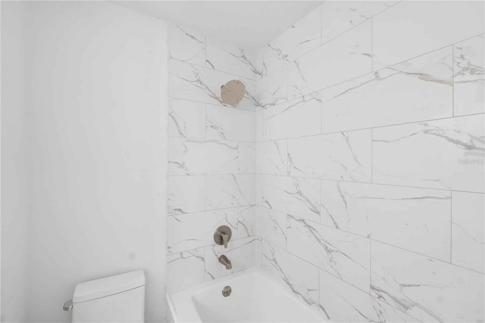 FAIRMONT SUB - Residential Lease