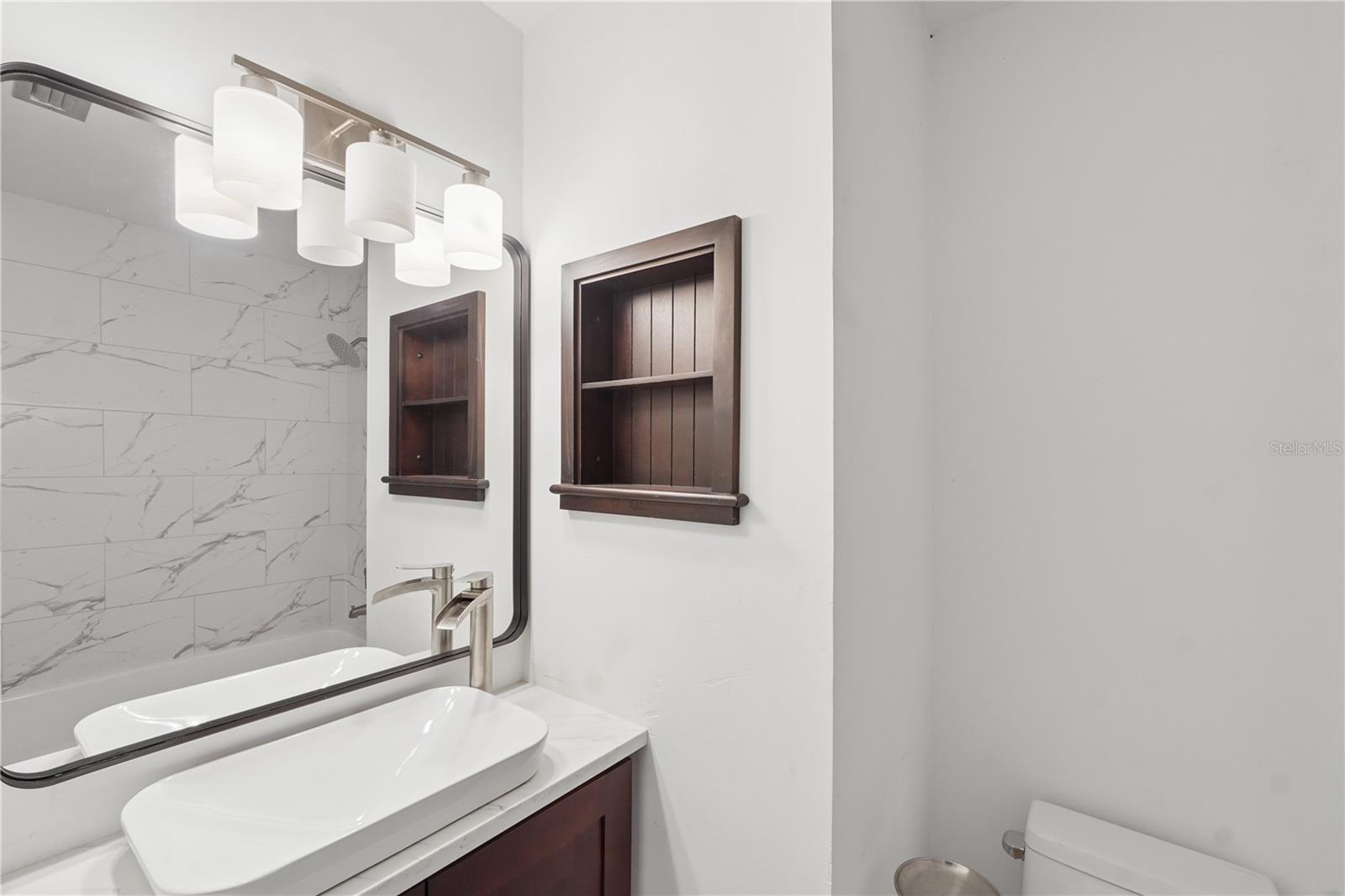 FAIRMONT SUB - Residential Lease