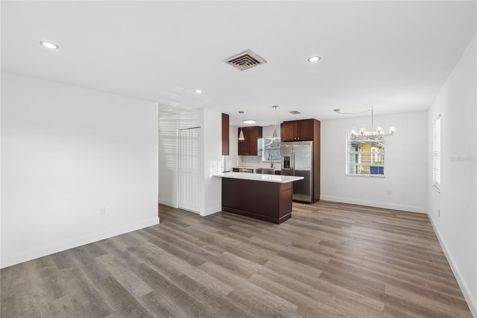 FAIRMONT SUB - Residential Lease