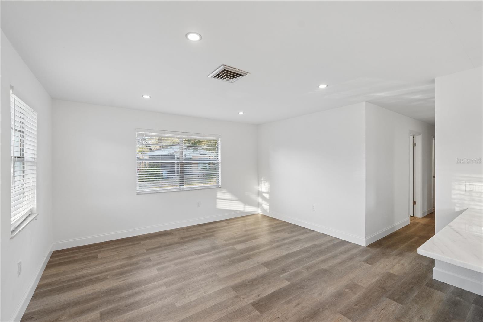 FAIRMONT SUB - Residential Lease