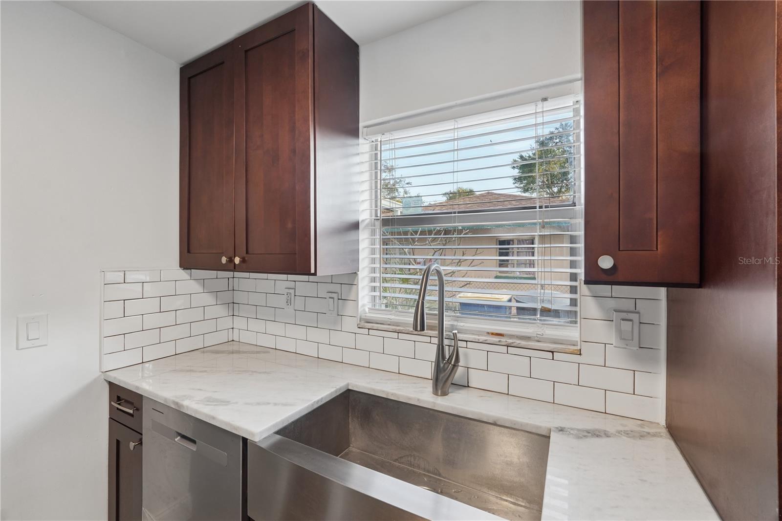 FAIRMONT SUB - Residential Lease