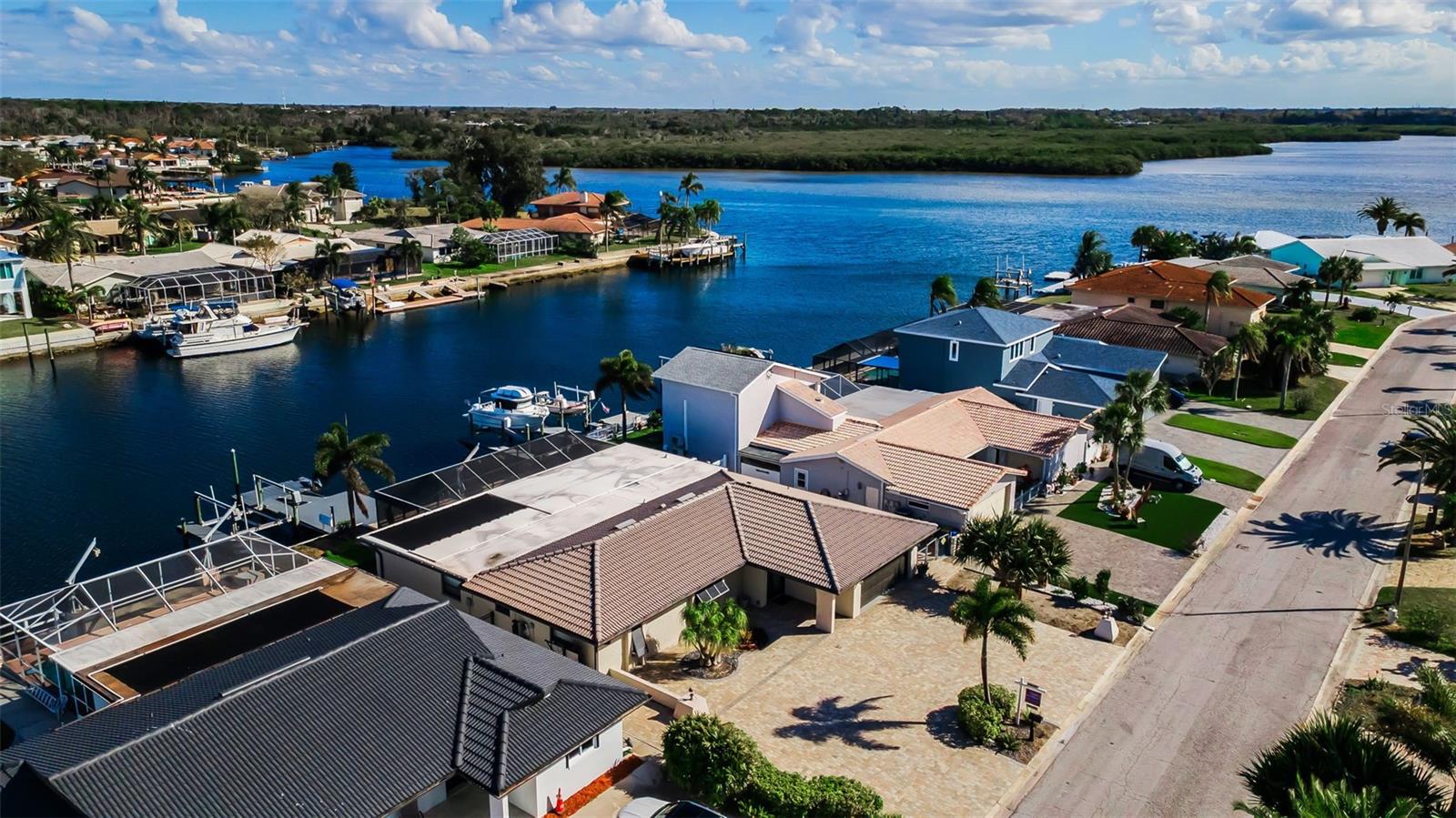 FLOR A MAR - Residential