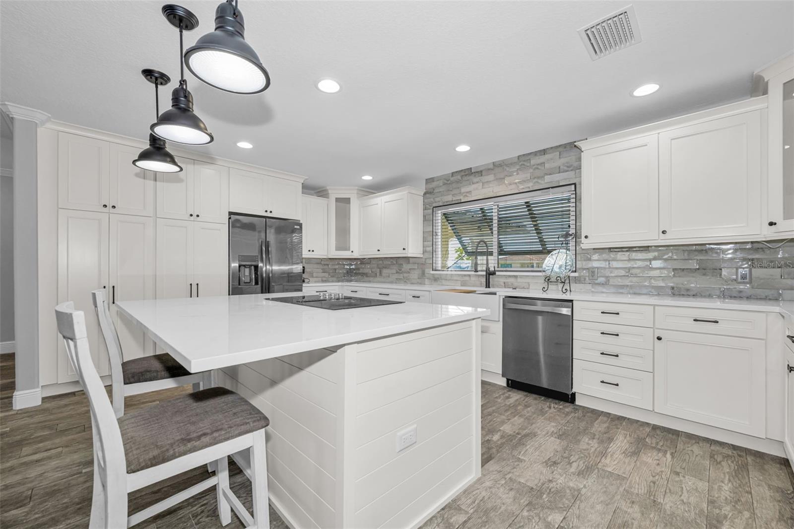 FLOR A MAR - Residential