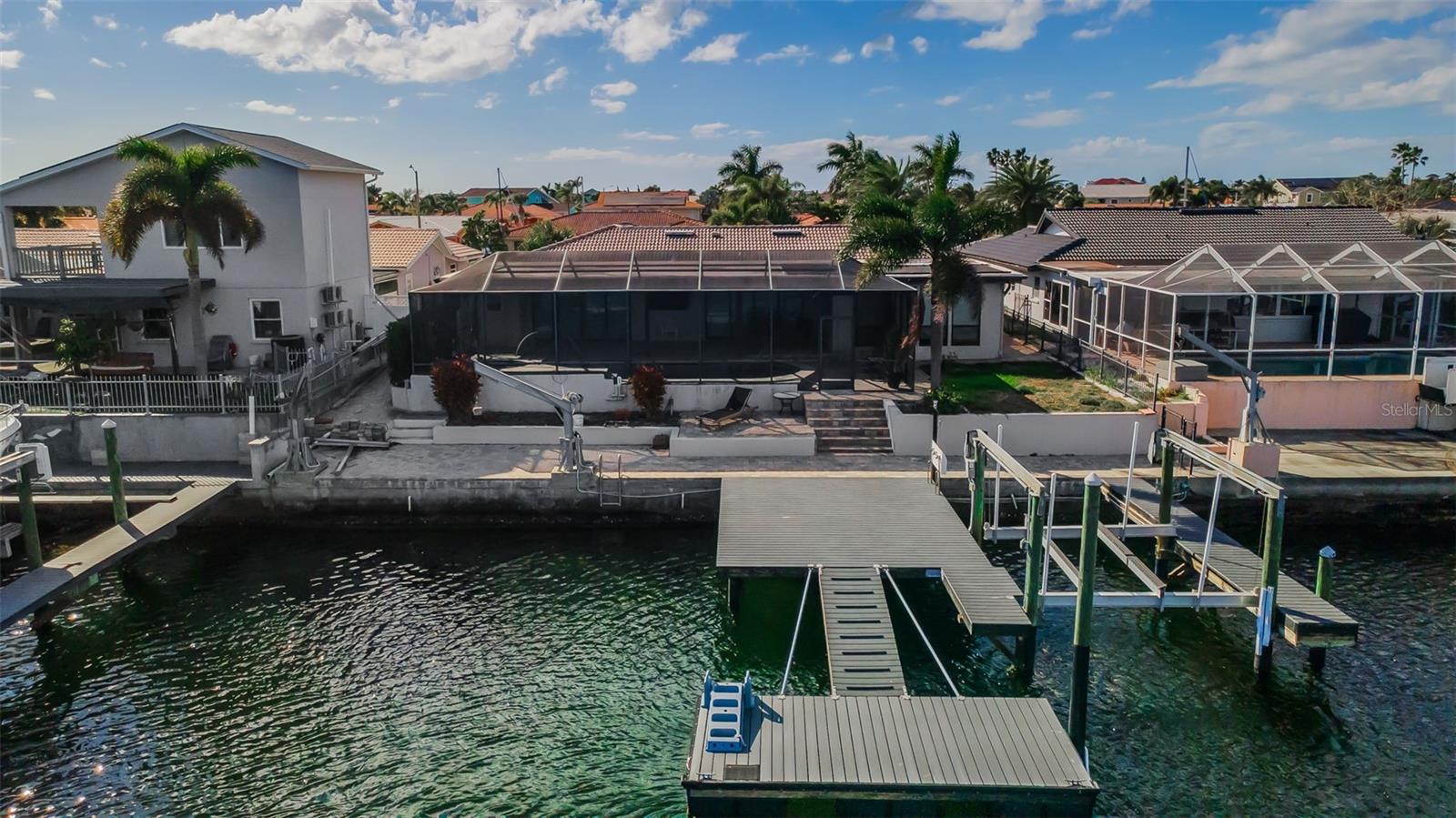 FLOR A MAR - Residential