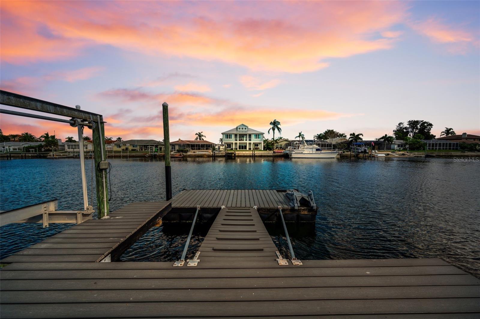 FLOR A MAR - Residential