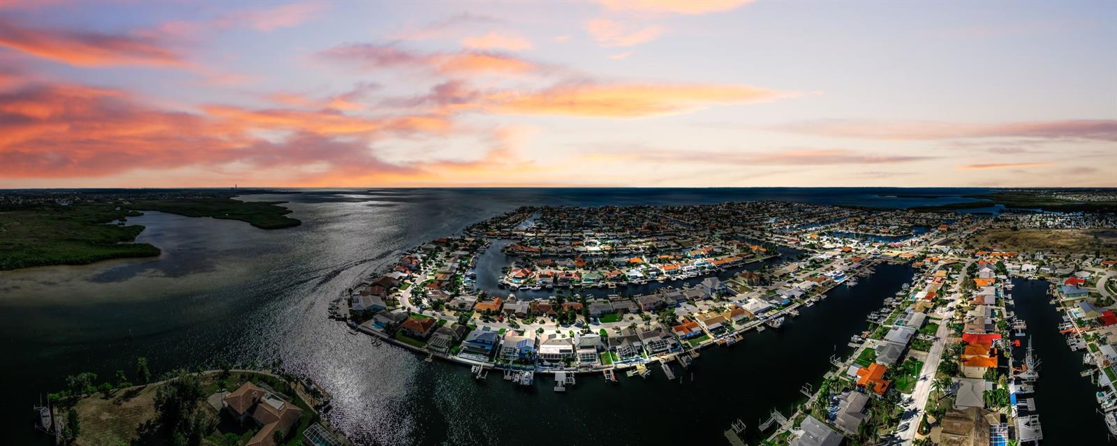 FLOR A MAR - Residential