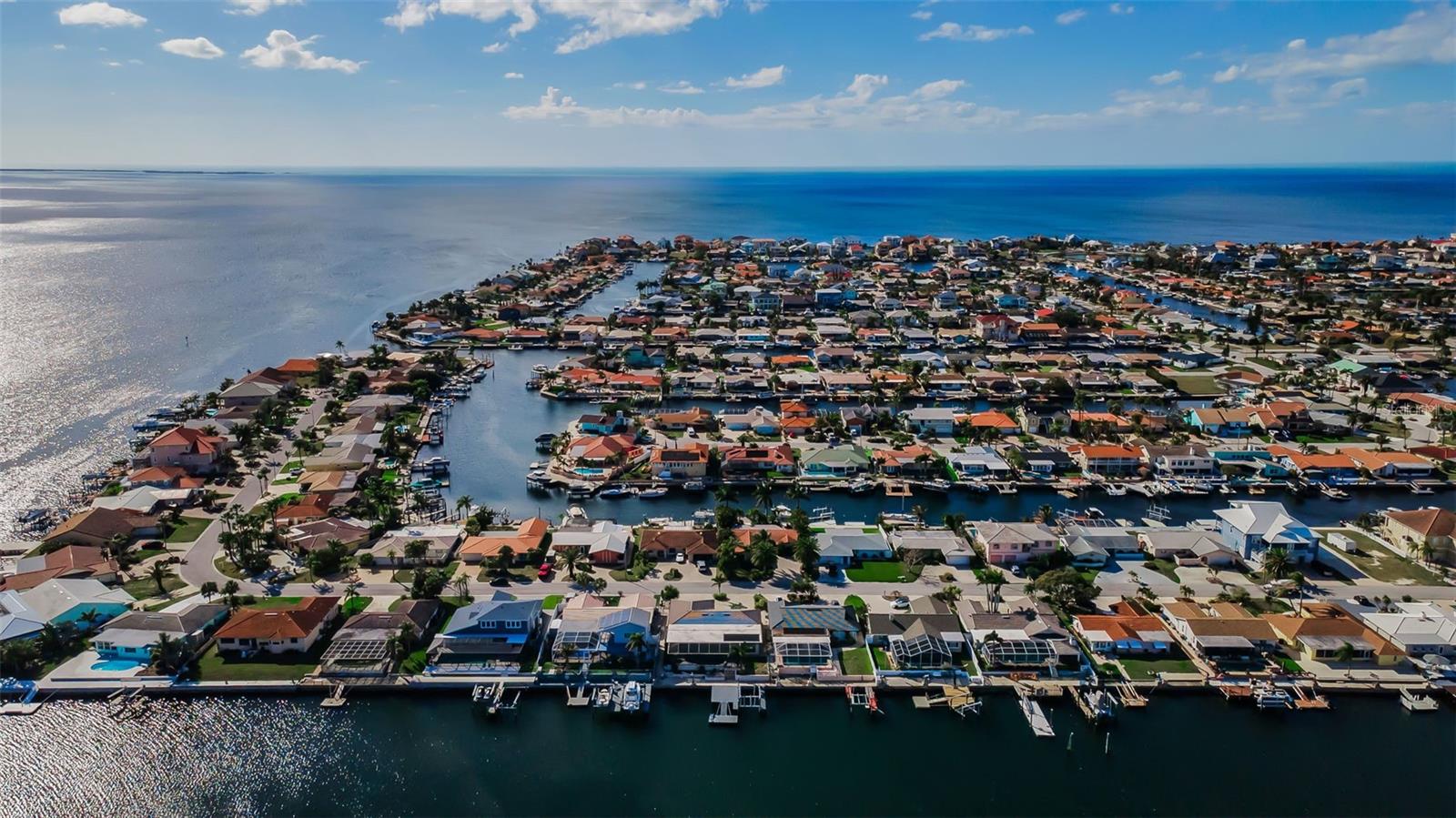 FLOR A MAR - Residential