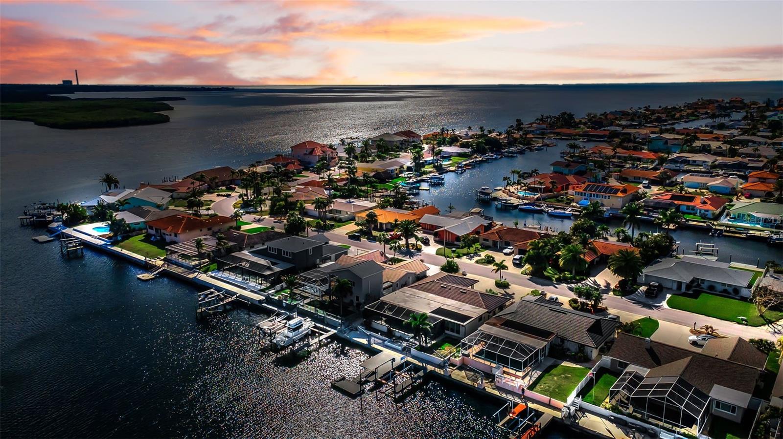 FLOR A MAR - Residential