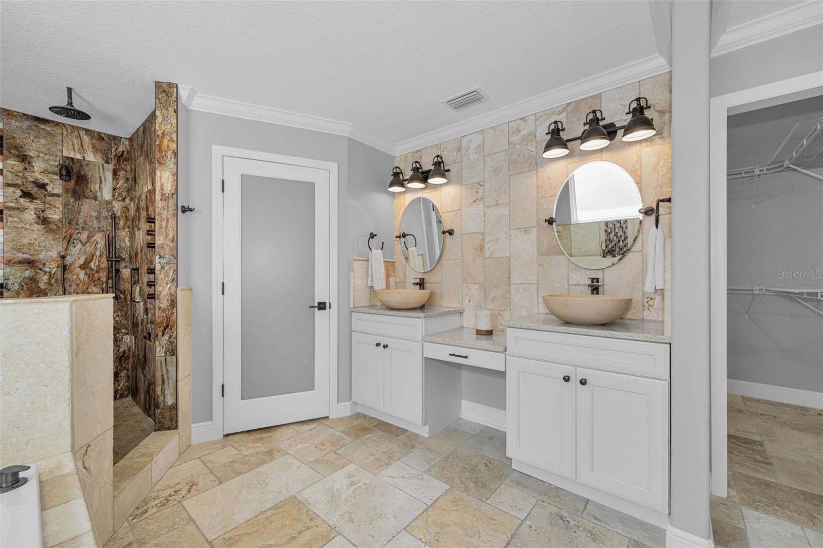 FLOR A MAR - Residential