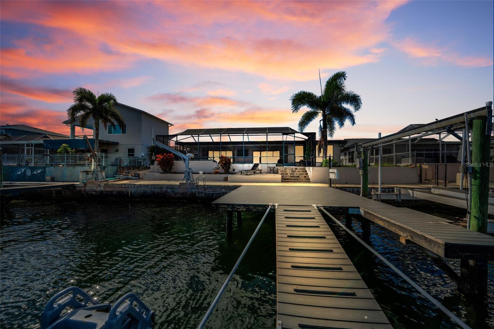 FLOR A MAR - Residential