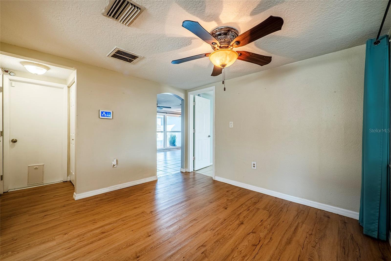 REGENCY PARK - Residential