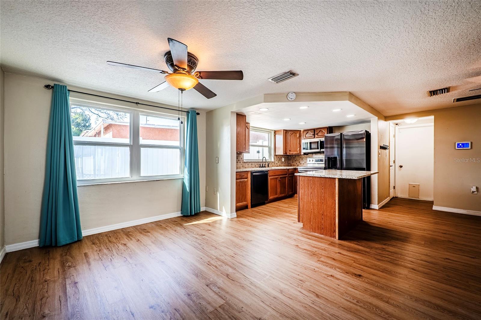 REGENCY PARK - Residential