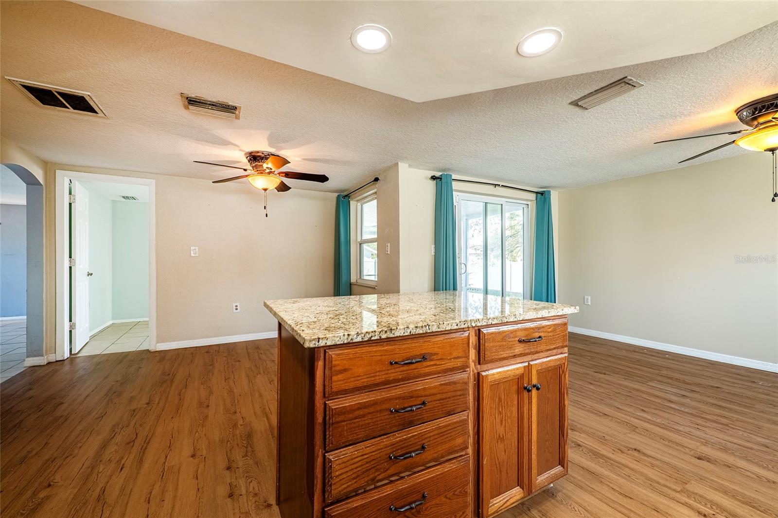 REGENCY PARK - Residential