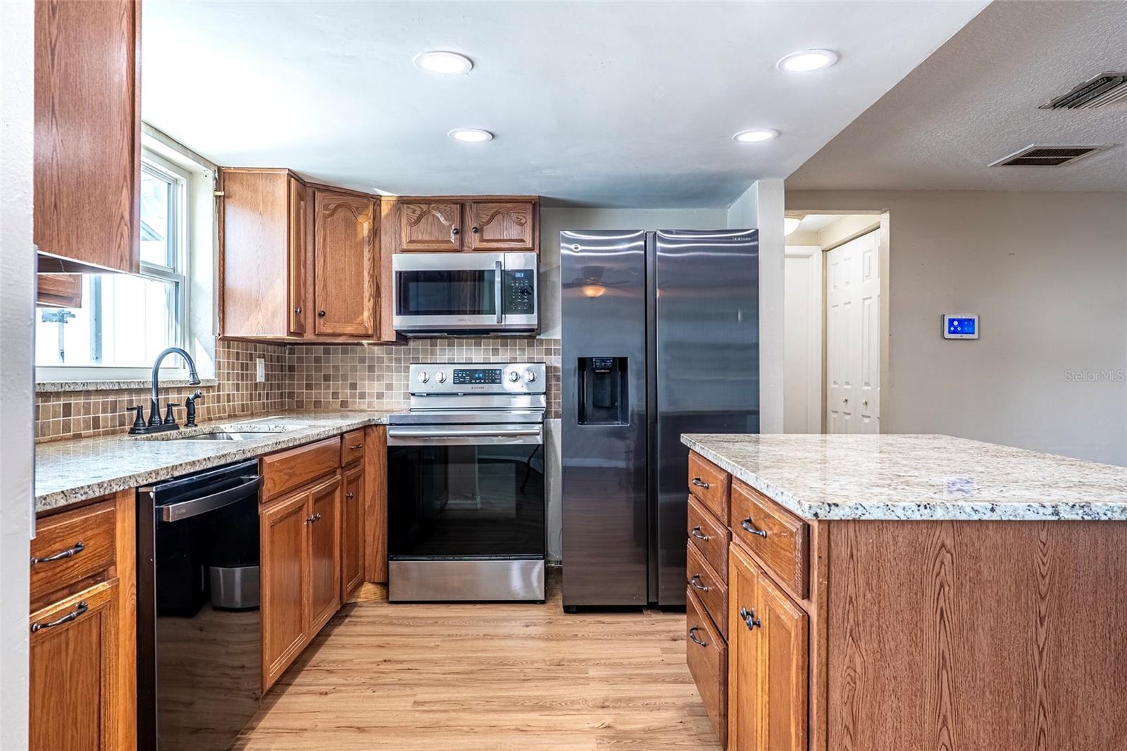 REGENCY PARK - Residential